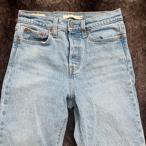 Levi’s Denim Jeans - Picture 2 of 5